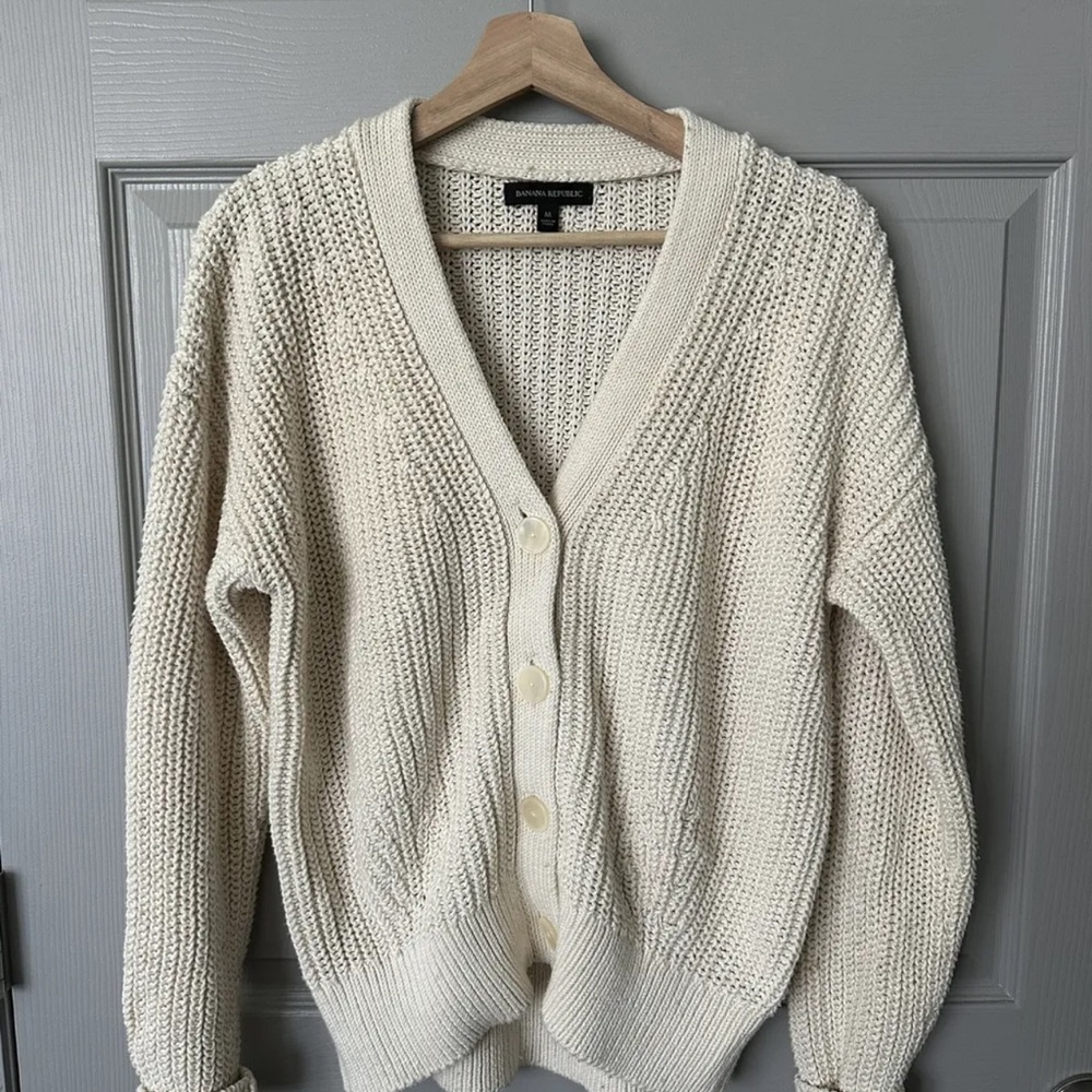 Banana Republic Women’s Off-White Cardigan Sweater